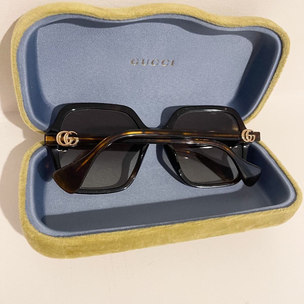 Gucci 56mm Polarized Square Sunglasses